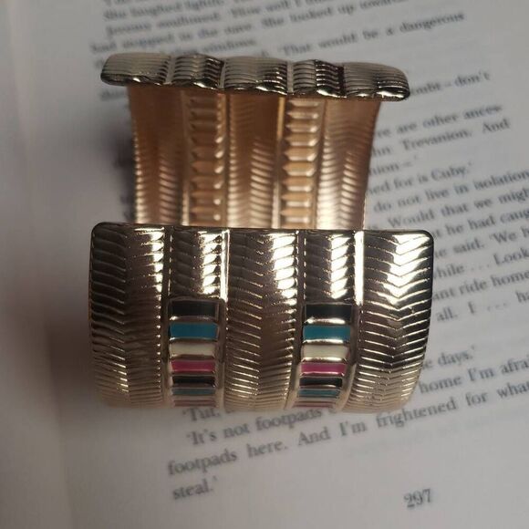 Golden Multicolored Bangle - Picture 6 of 7